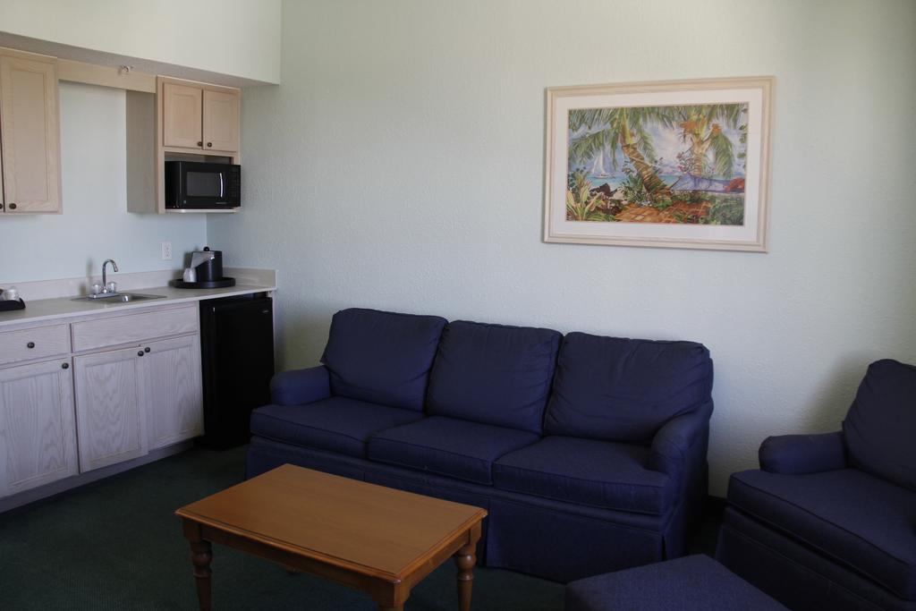 Cocoa Beach Suites Hotel Экстерьер фото