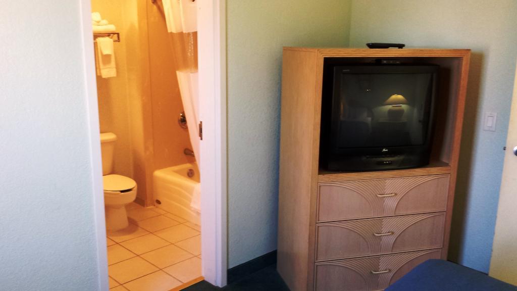 Cocoa Beach Suites Hotel Экстерьер фото